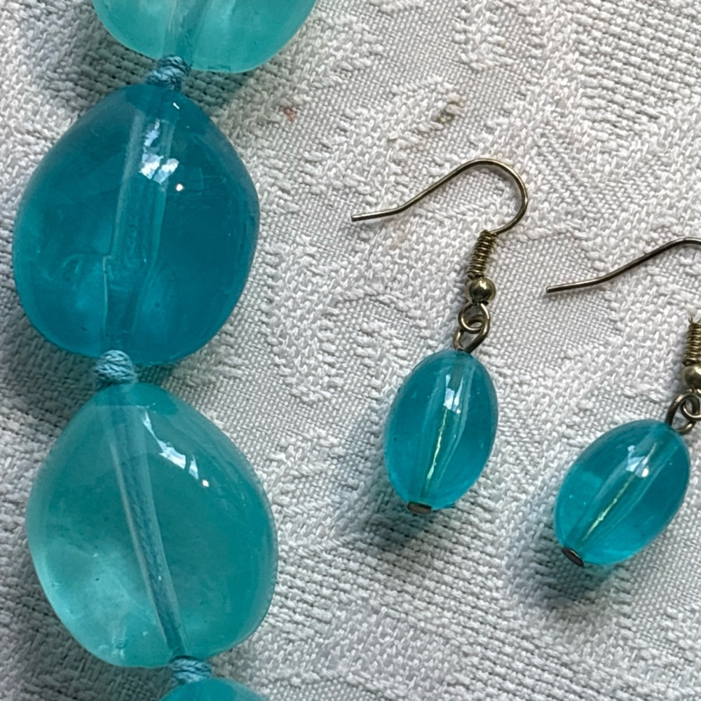 Elegant Blue-Green Necklace and Earring Set Lucite Acrylic Choker vintage - Picture 8 of 8